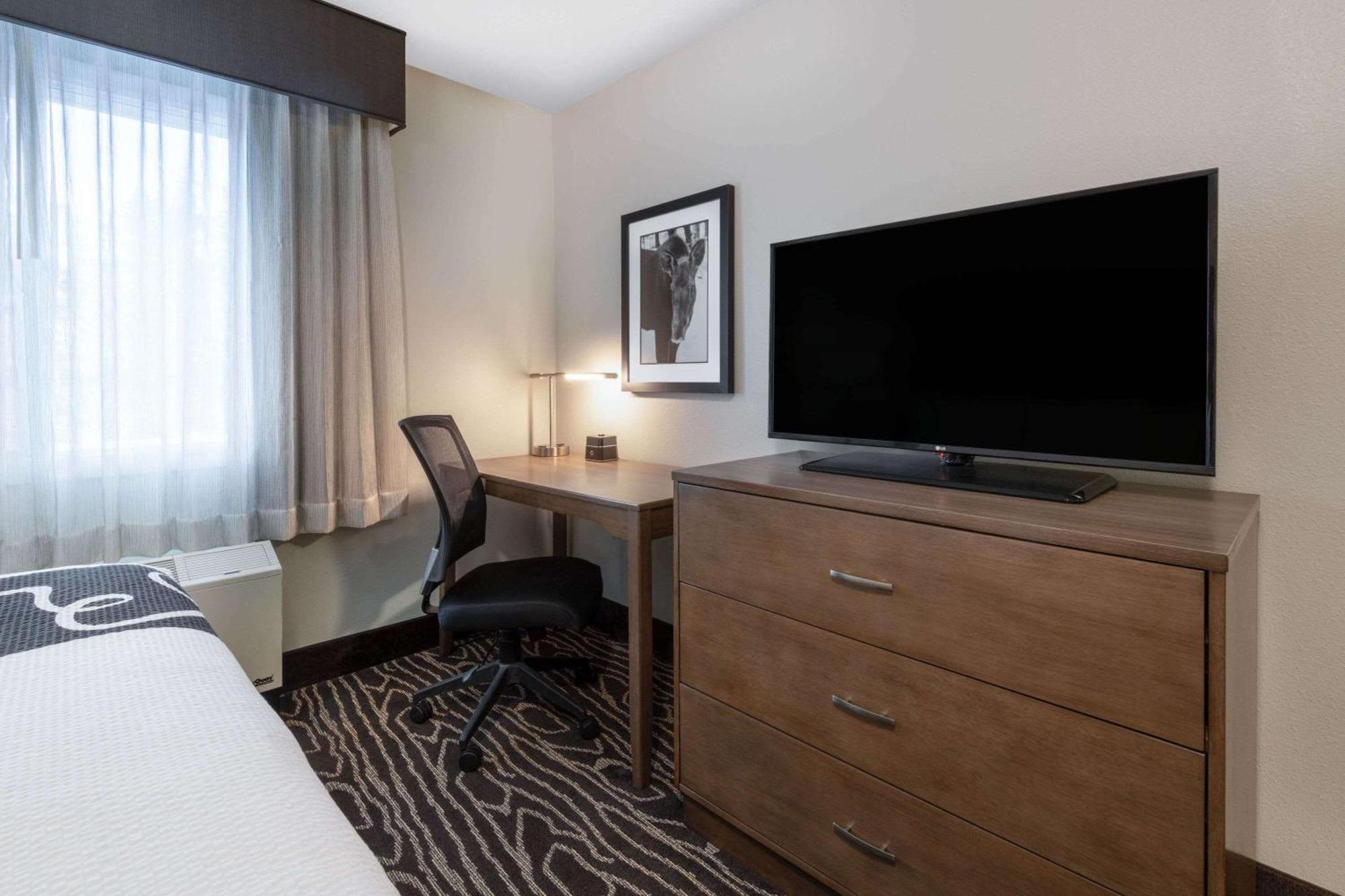 La Quinta By Wyndham Fairbanks Airport Hotel Buitenkant foto