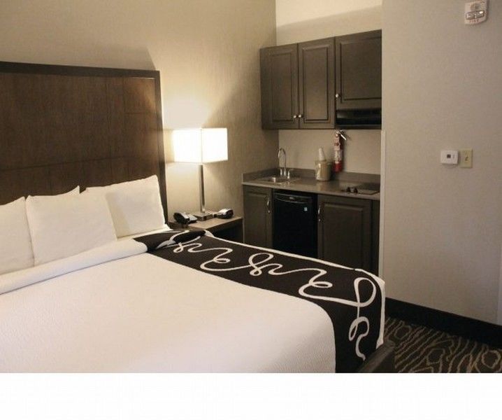 La Quinta By Wyndham Fairbanks Airport Hotel Buitenkant foto